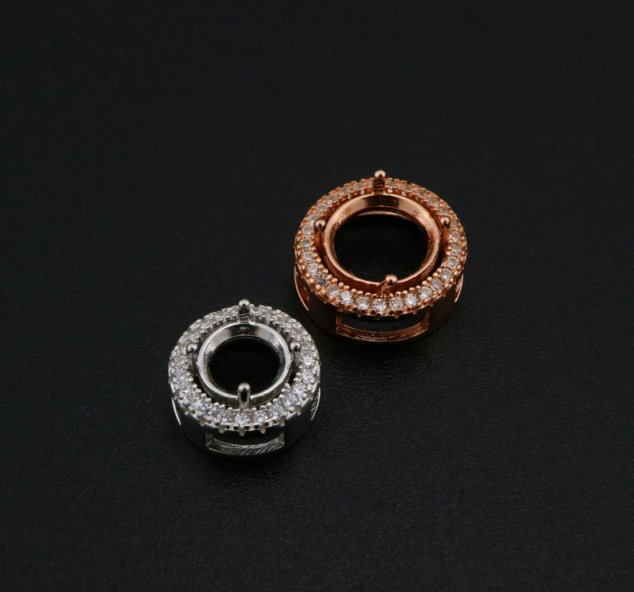 Round Halo Pendant (8mm) Necklace