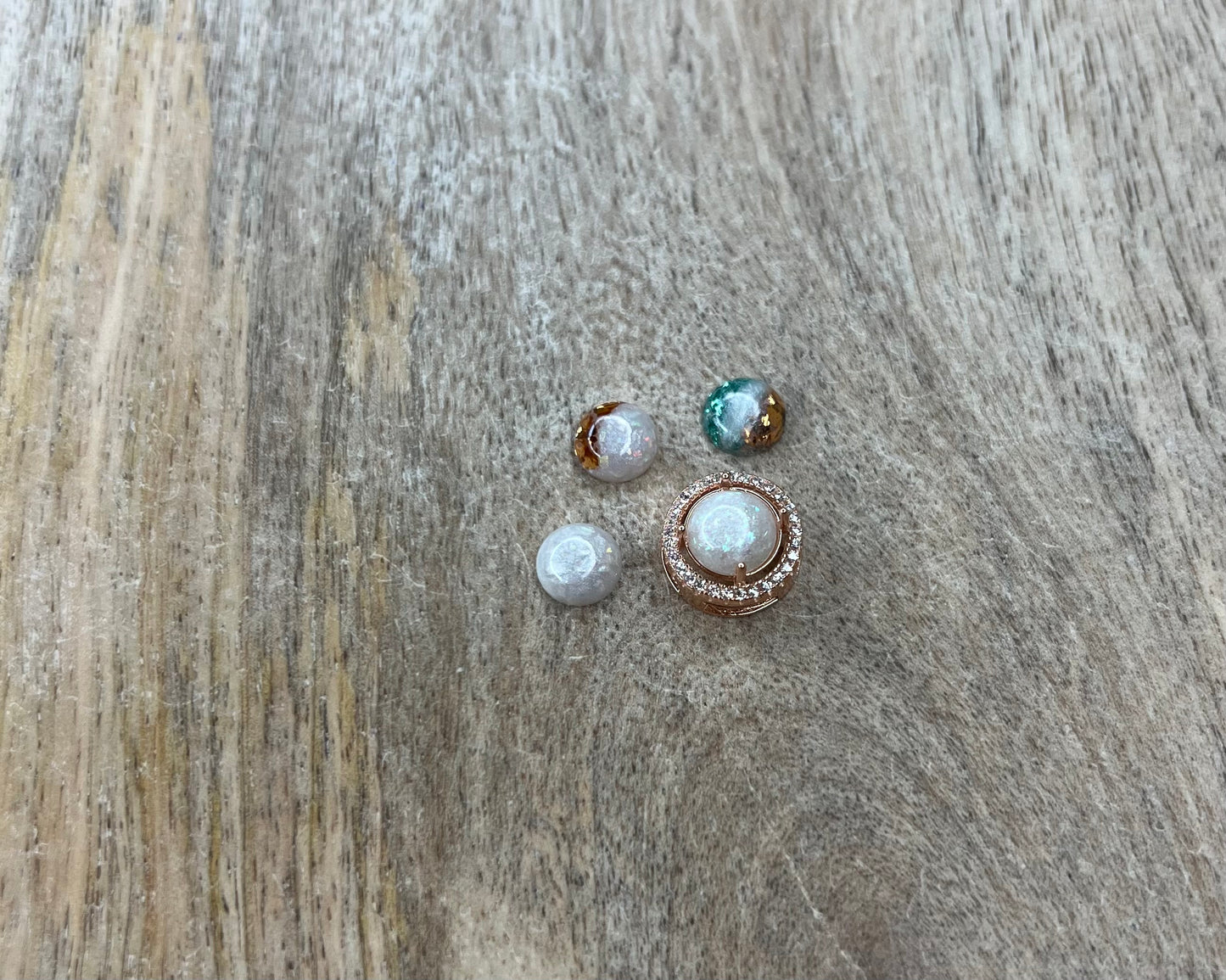 Round Halo Pendant (8mm) Necklace