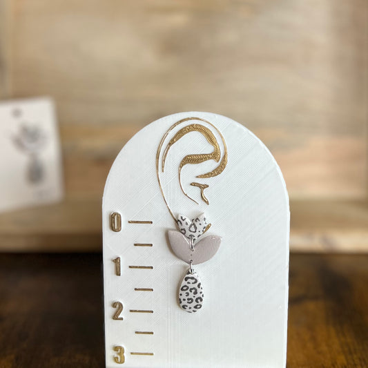 Polymer clay; beige leopard