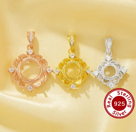 Vintage Round Pendant