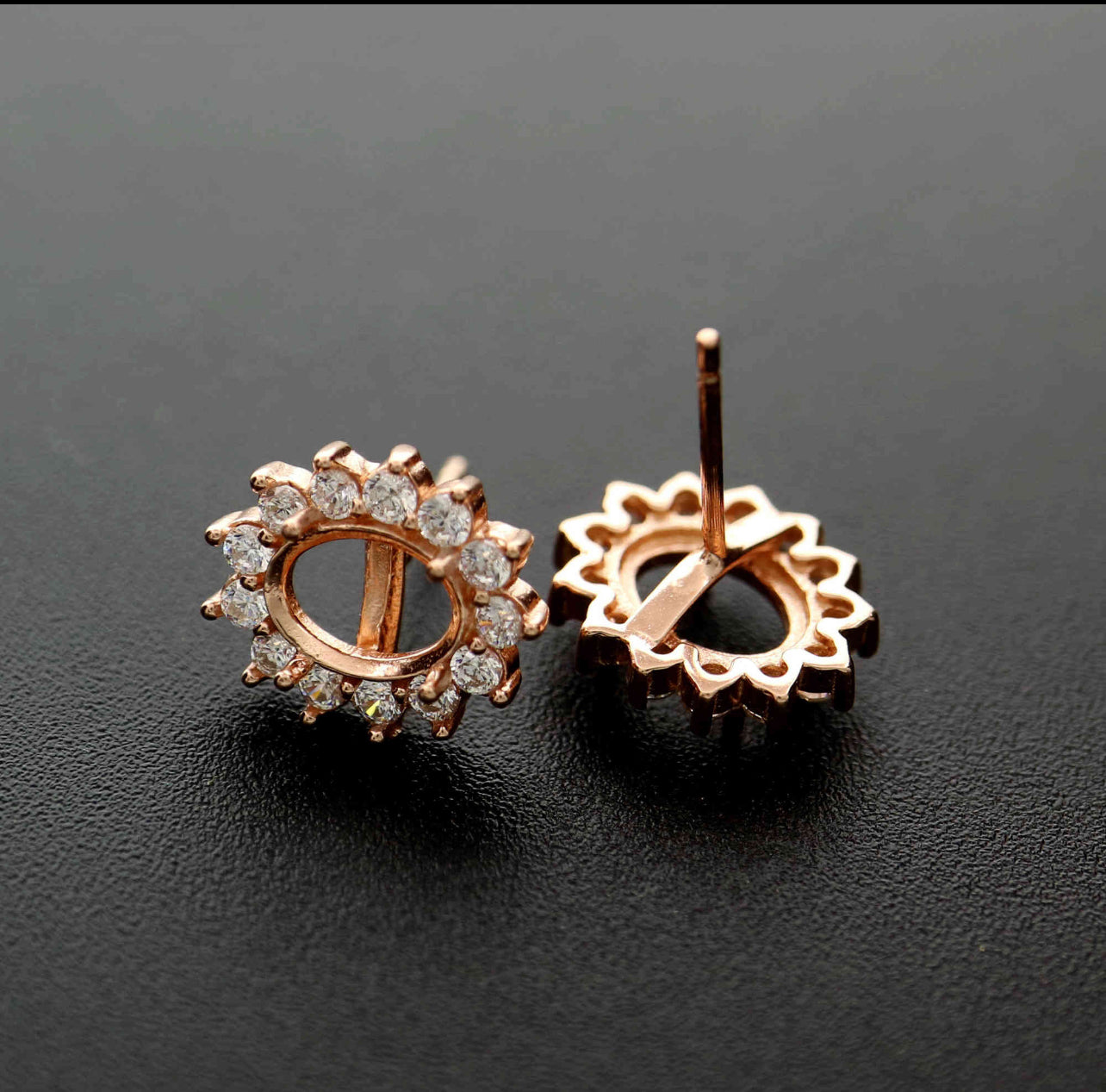 Oval & Cubic Zirconia Earring