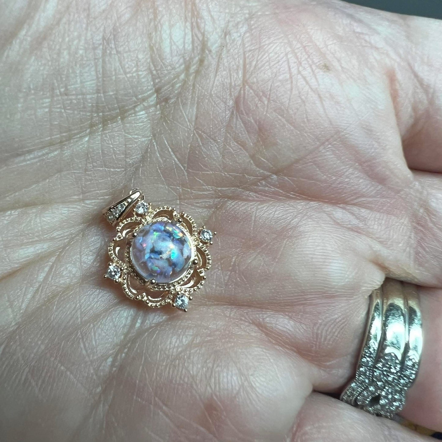 Vintage Round Pendant