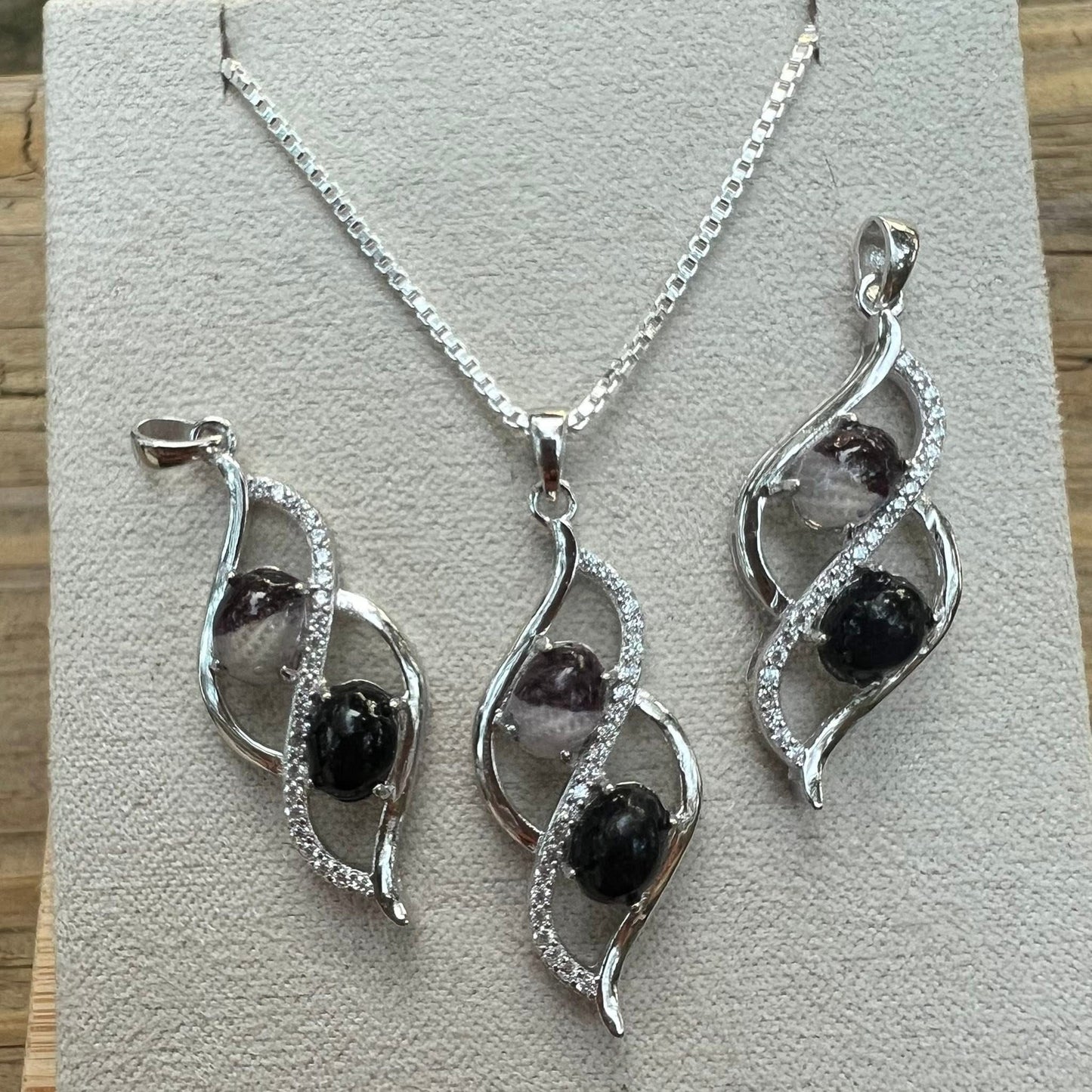 Oval Stone Pendant